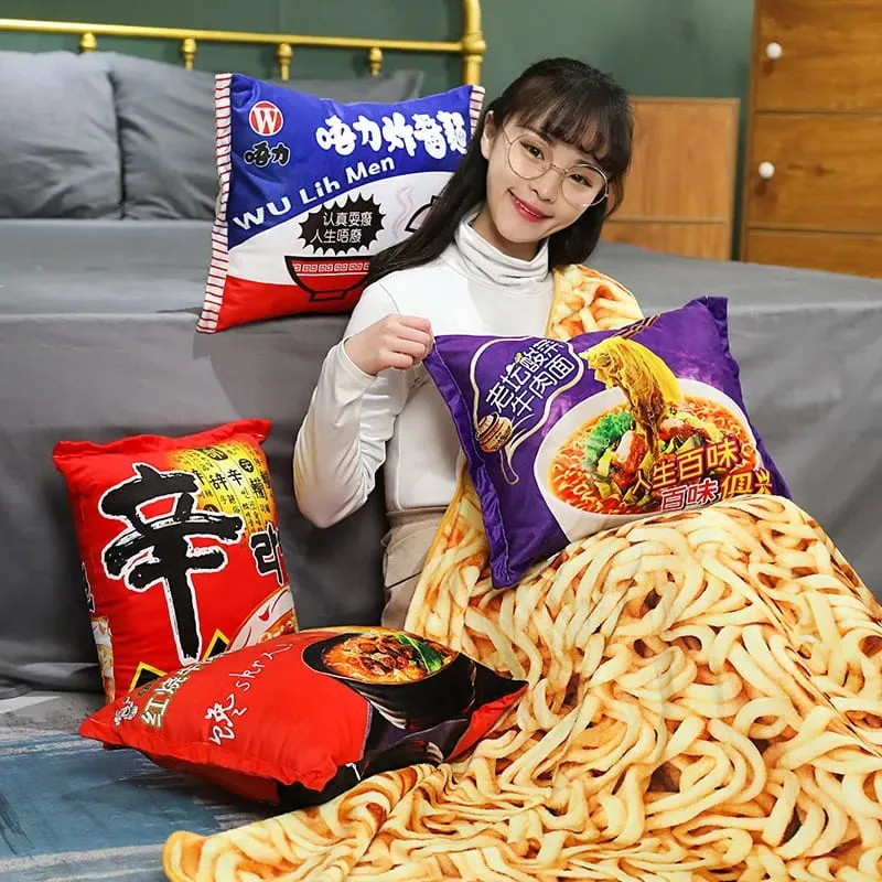45cm Funny Food Plush Toy Simulation Instant Noodles Plush Pillow with Blanket Stuffed Beef Fried Noodles Gifts Plush Pillow — image 9