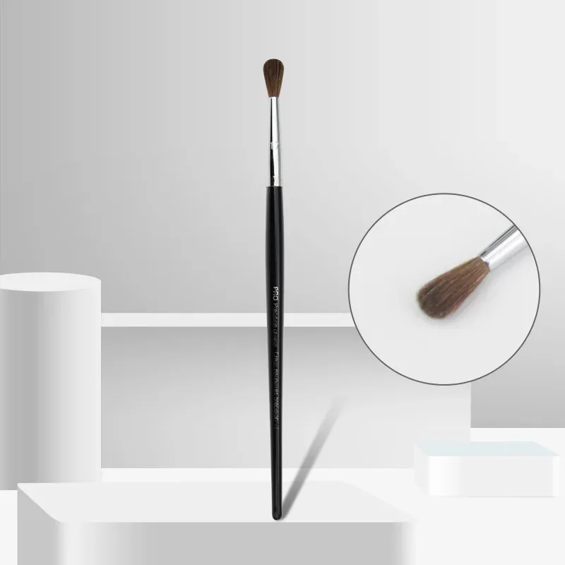 1 st Pro Precision Crease Makeup-borstar Ögonskugga #17 Sminkborste Detalj Ögonbasskugga trähandtag kosmetiska verktyg — image 5