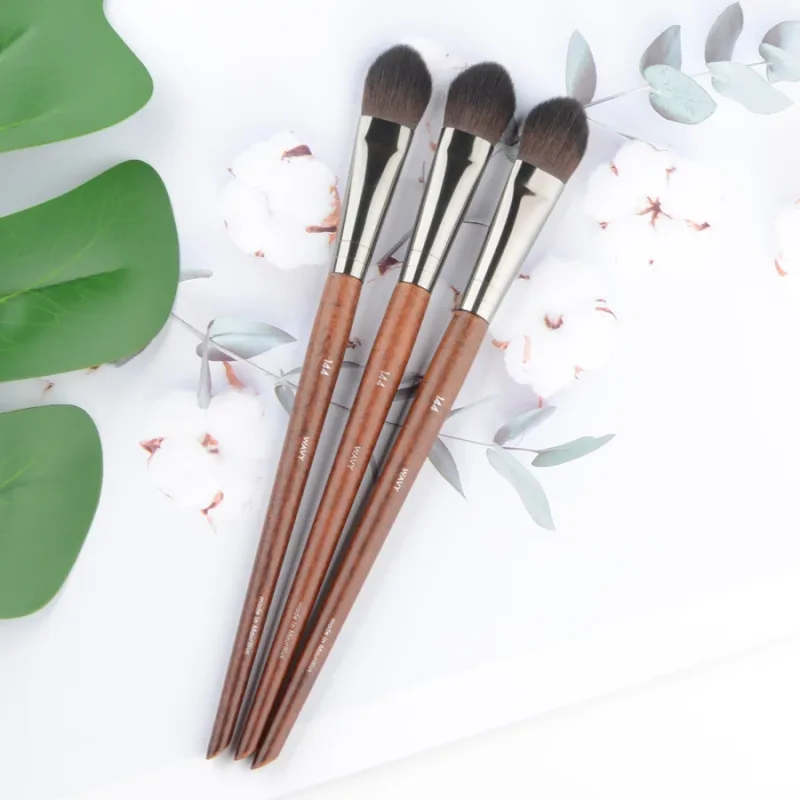 1 piece #144 Precision Highlighter Makeup brush detail Powder Blusher Natural wood Professional Make up brushes — image 5