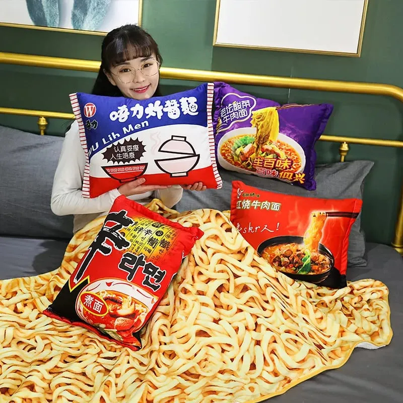 45cm Funny Food Plush Toy Simulation Instant Noodles Plush Pillow with Blanket Stuffed Beef Fried Noodles Gifts Plush Pillow — image 7