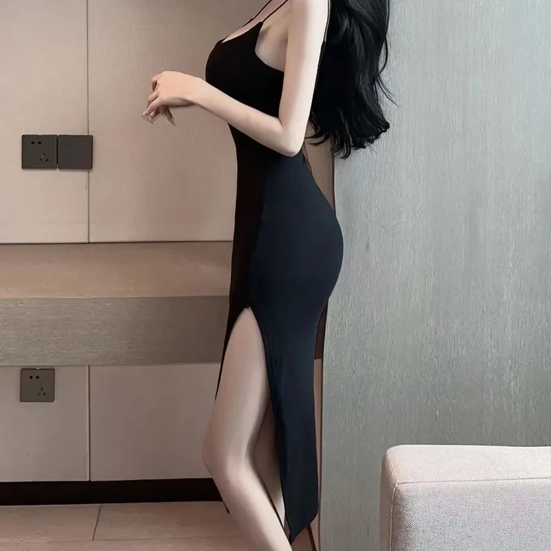 فستان كاميس Y2K مثير متوسط الطول للسيدات صيفي عتيق Y2K فساتين Kpop بدون ظهر سبليت للنساء والحفلات المسائية باللون الأسود الكحلي بدون أكتاف من القماش — image 3