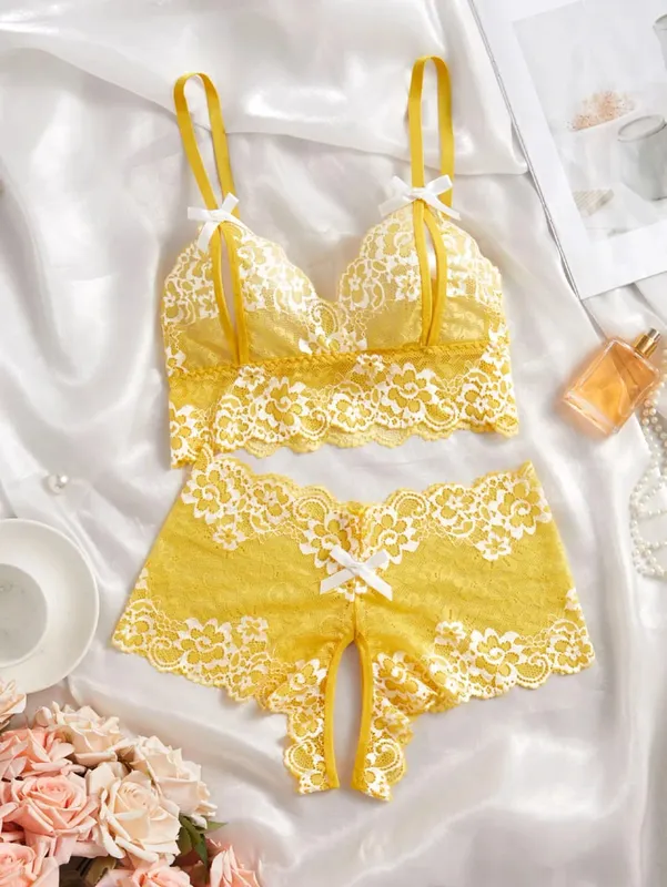 4 Sets Combined Romantic Lingerie Open Bra Transprent Underwear Set Crotchless Lace Pullover Outfits Embroidery No Pad Wireless — image 5