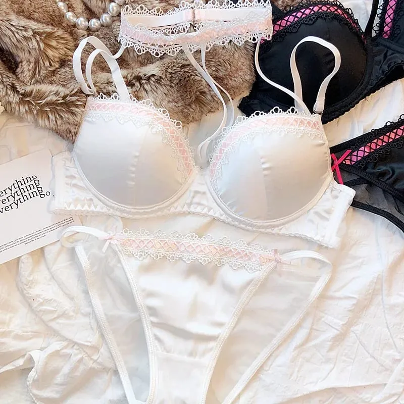 Lolita Fransız Saf Desire Seksi Dantel Saten Spice Kız Sutyen Küçük Göğüs Toplama Halter Içi Boş İç Seti Yumuşak Balenli