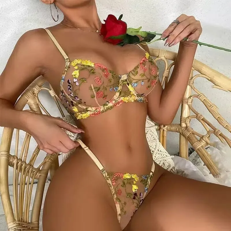 Embroidered Floral Contrast Lingerie Set with Underwire Bra and Thong — image 5