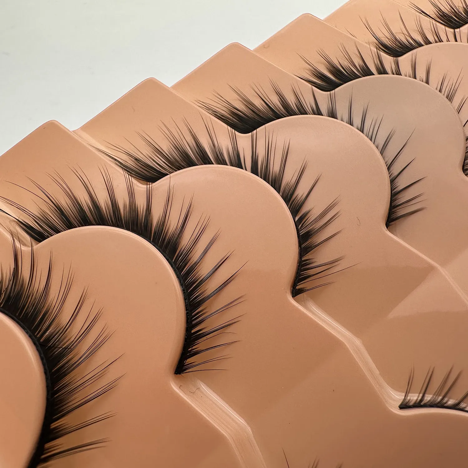 7 pairs of cat’s eye/fox eye falsie lashes one-piece design thick curled soft 3D fluffy mink lashes. — image 4