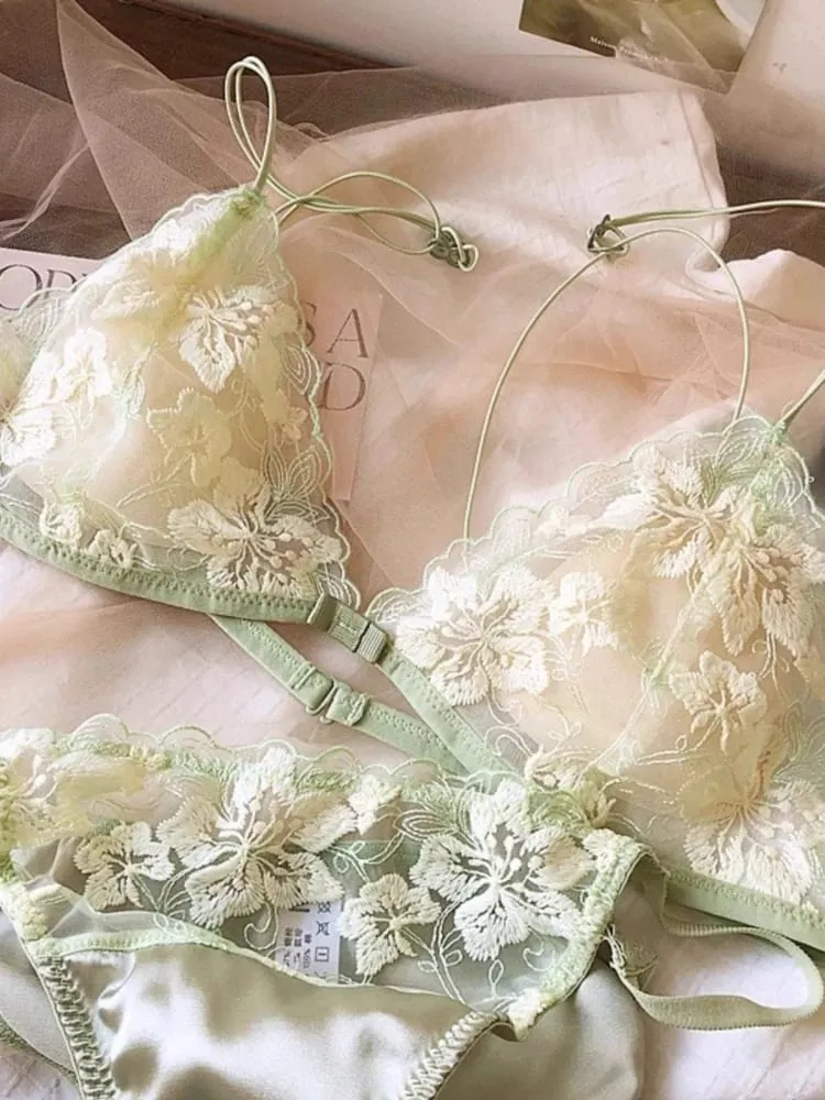 French Niche Lingerie Set Embroidered Mesh Triangle Cup Wireless Bralette Retro Lace Thin Sexy Comfortable Bra USA Tushy MOYISU — image 3