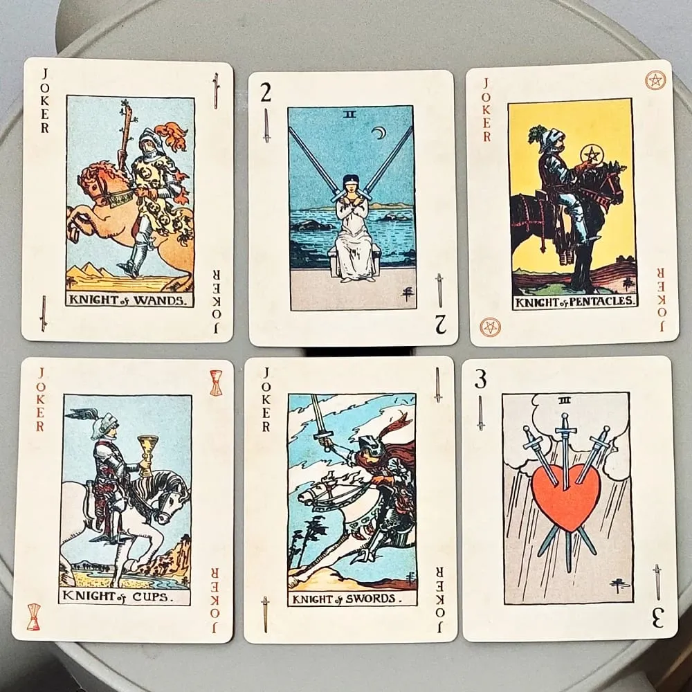 Mazzo di carte da gioco RWS: mazzo da poker da 78 carte da 9 x 6 cm illustrato con immagini RWS che combina tarocchi e carte da gioco a doppio rilievo — image 6