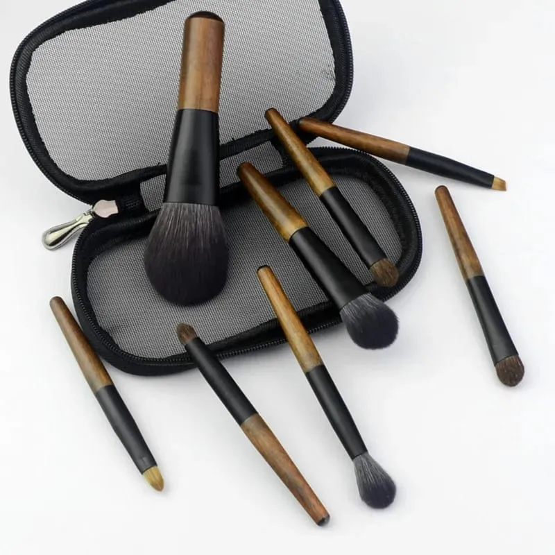 Ensemble de mini pinceaux de maquillage de voyage, avec pochette, manche en bois, brosse cosmétique pour poudre pour le visage, Blush, surligneur, correcteur, fard à paupières, 8 pièces