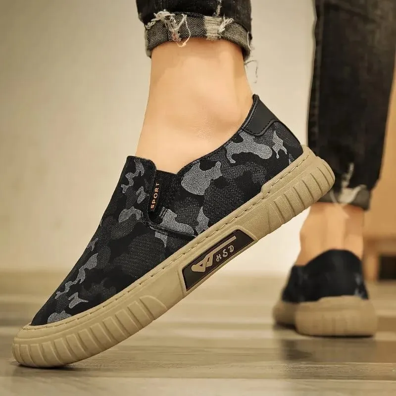 Summer Camouflage Canvas Men's Casual Shoes Men's Sneakers Slip-On Lazy Sporty Shoes for Man Breathable Round Toe Light Flats
