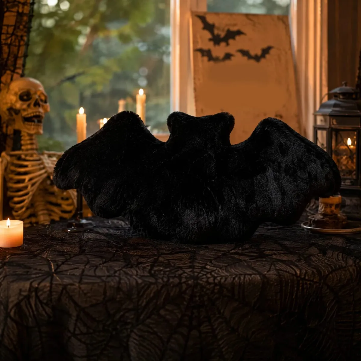 Halloween Bat Shaped Throw Pillow 17.72x9.06 Inch Halloween Bats Plush Pillow Halloween Dekorasyon Pillow para sa Couch Sofa Bed Car — image 3