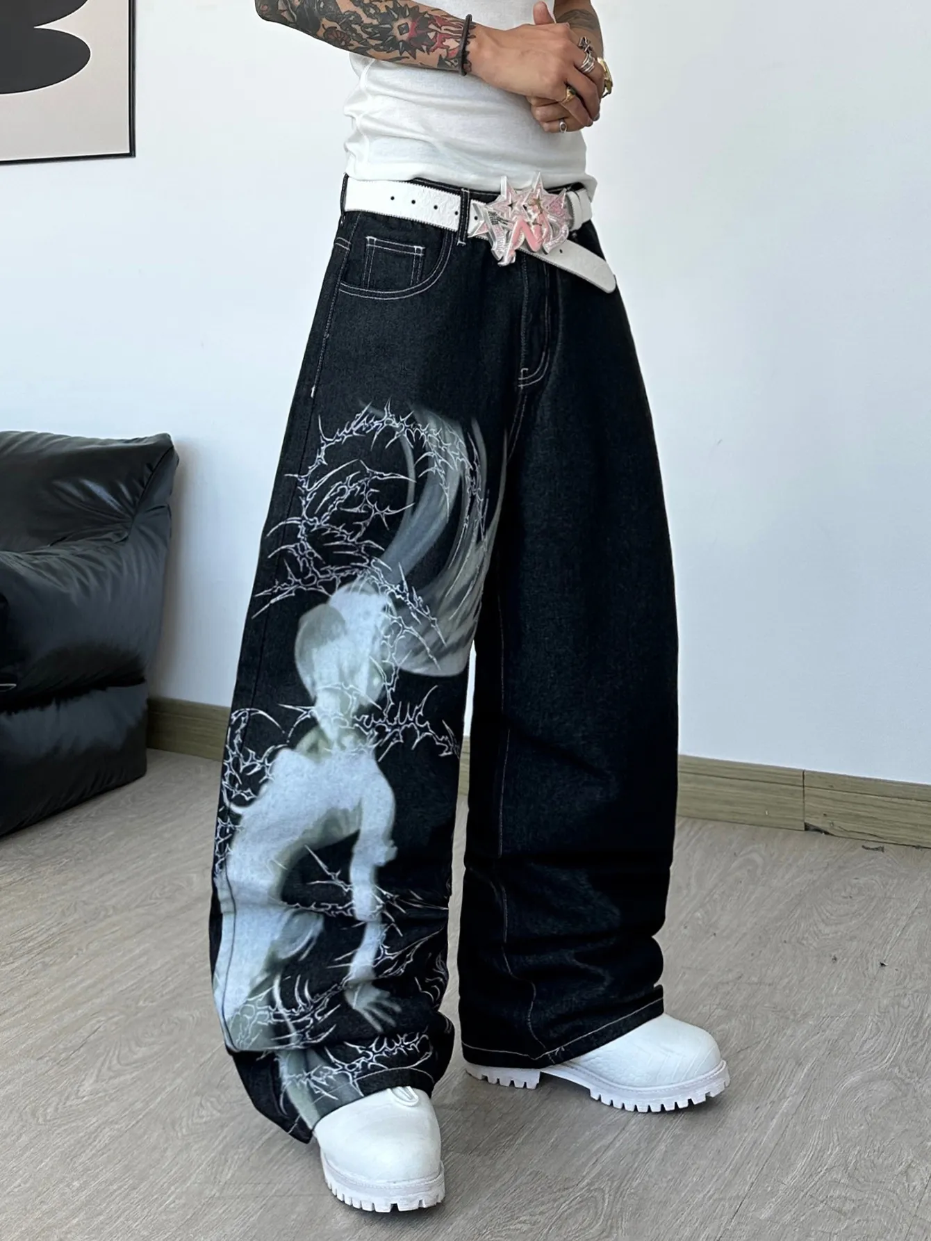 Men's High Street Dark Anime Character Thorn Print Black Baggy Wide-Leg Jeans Y2K Street Hip-Hop Punk Fashion Versatile Pants — image 6