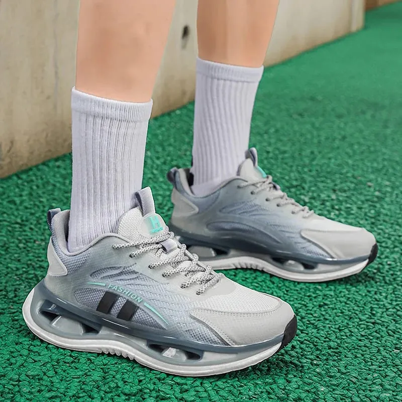Men's lightweight outdoor racing running shoes spring summer new soft-sole casual sneakers student breathable speed sports shoes — image 1