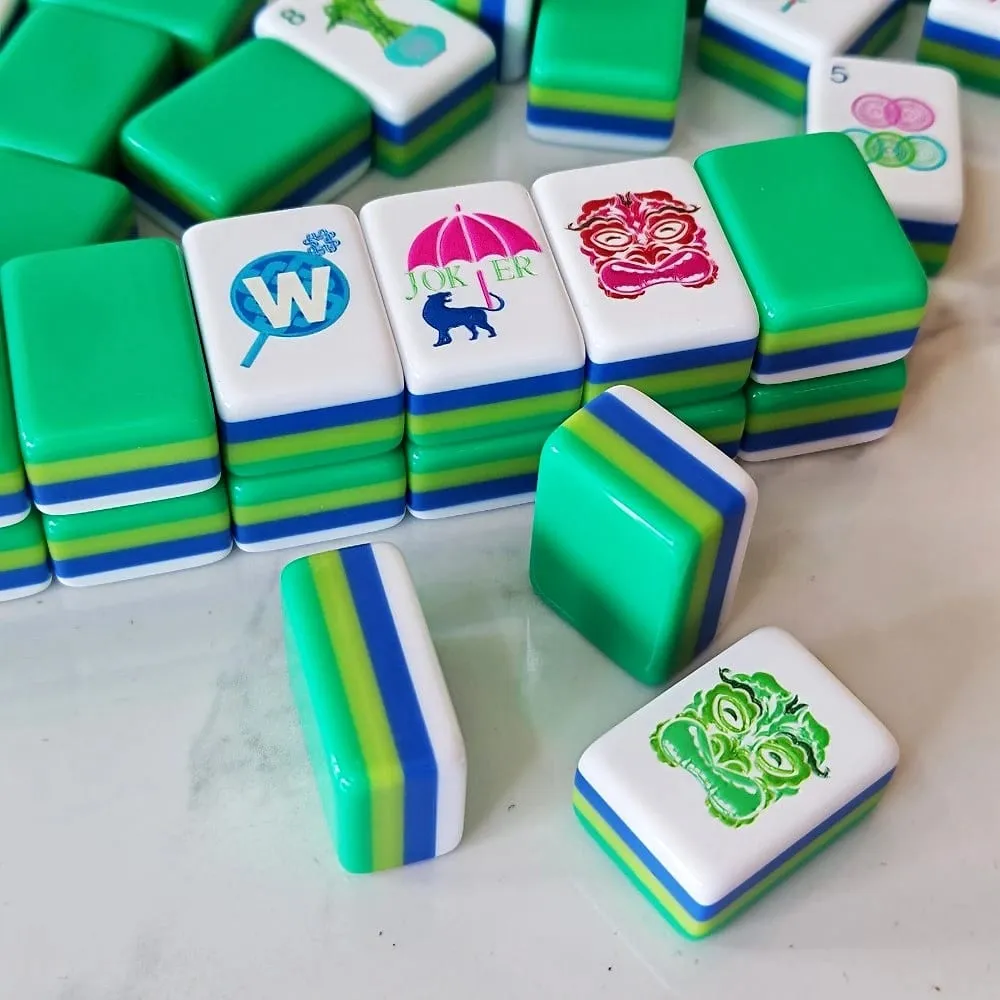 US Stock Green Premium Luxury American Mahjong Set Acrylic Travel Mahjong Tiles Portable Mah Jongg Sets Adult Indoor Board Games — image 2