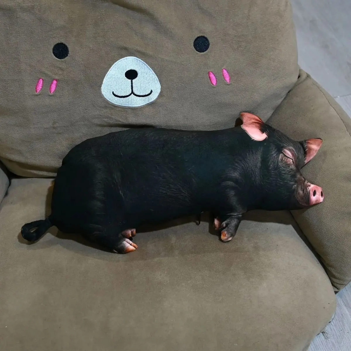 【In Stock】Cute Lifelike Simulation Pig Plush Toy Soft Sleeping Pillow Holiday Gift For Close Friends Home Sofa Decor Cushion