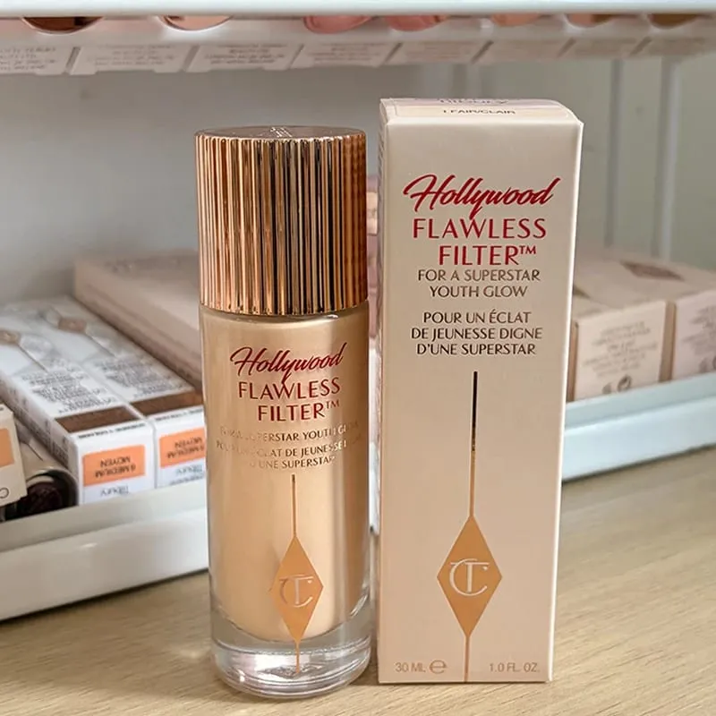 Yayasan Penyerlah Charlotte Tilbury CT Tekstur Berterusan Penyamar Menghidrat Mekap Mencerahkan Serbuk Padat — image 6