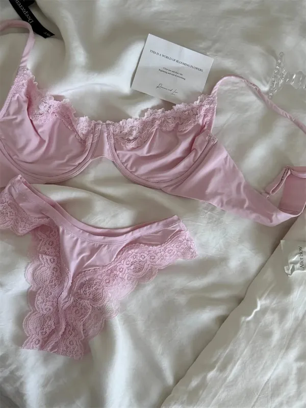 Set Bra Cawan Penuh Tanpa Garis Merah Jambu Berdawai Berdawai Lace Trim Lift Selesa Minimalis Seamless Mesra Kulit Coli Setiap Hari dan Seluar Dalam — image 9