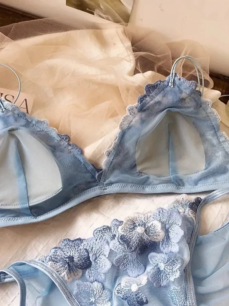 French Niche Lingerie Set Embroidered Mesh Triangle Cup Wireless Bralette Retro Lace Thin Sexy Comfortable Bra USA Tushy MOYISU — image 6