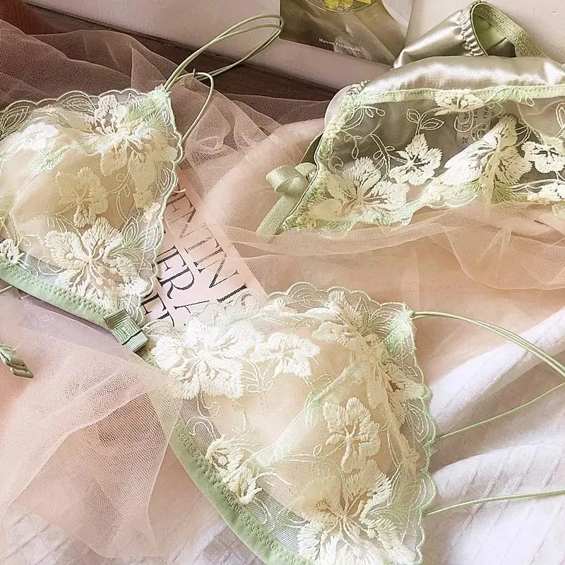 French Niche Lingerie Set Embroidered Mesh Triangle Cup Wireless Bralette Retro Lace Thin Sexy Comfortable Bra USA Tushy MOYISU — image 1