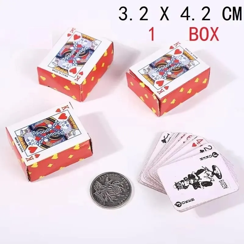 Legrační roztomilé mini hrací karty Pokerové hry Super malé karty Spoof Dárky Cestování Hračky Žert Rekvizity Miniaturní pokerová karta