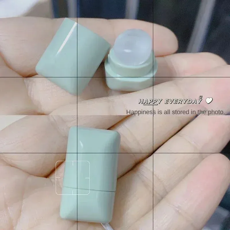 Mini pinceau à lèvres en Silicone, pinceaux anti-cernes coudés de dessin animé, baume à lèvres, brillant à lèvres, pinceaux de maquillage, vente en gros