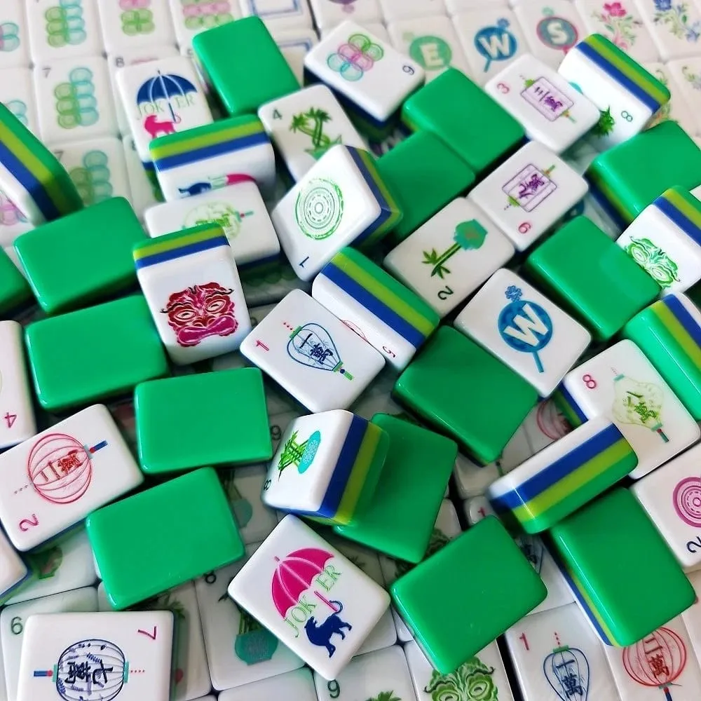 US Stock Green Premium Luxury American Mahjong Set Acrylic Travel Mahjong Tiles Portable Mah Jongg Sets Adult Indoor Board Games