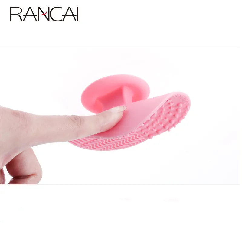 1Pcs Small Size Silicone Sucker Brush Cleaning Mat Make up Brush Cleaner Cosmetic Clean Tools For Makeup Brushes