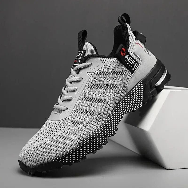 Sepatu Kets Pria Fashion 2026 Sepatu Lari Ringan Sneaker Jaring Musim Panas Sepatu Kasual Sejuk Sepatu Tenis Pria Nyaman