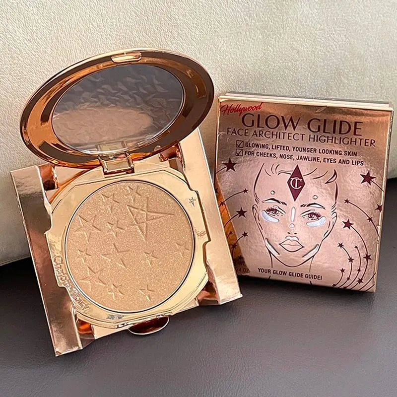 Yayasan Penyerlah Charlotte Tilbury CT Tekstur Berterusan Penyamar Menghidrat Mekap Mencerahkan Serbuk Padat — image 15