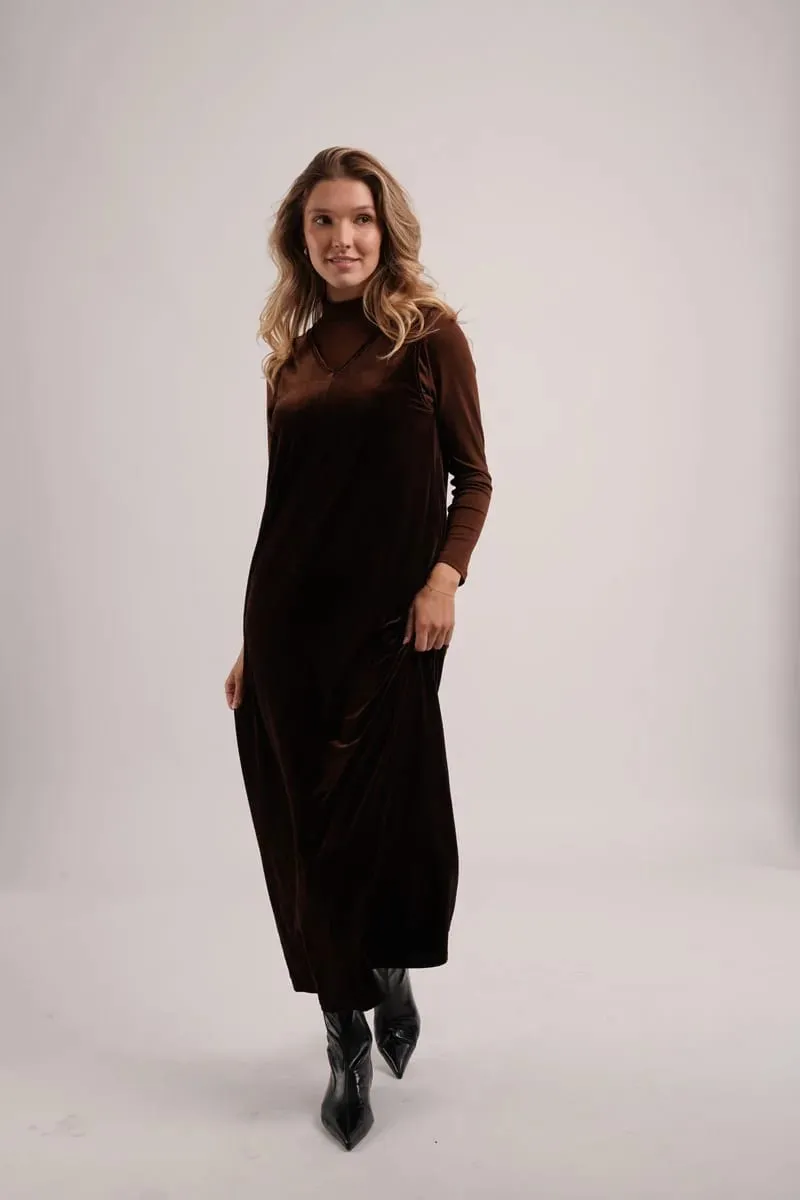 AS AW26 Velvet jumper dress with side pockets + Jersey basic mockneck