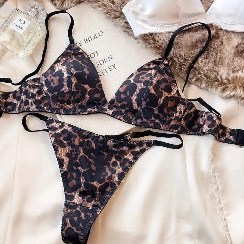 French Style Women Satin Triangle Cup Bra Set Thin Wireless Seamless Sexy Lingerie Light Support Comfort Brassiere Underwear
