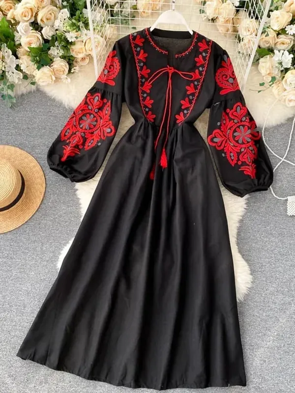 Women Autumn Dresses Bohemian Embroidered Flower O-Neck Lantern Sleeve High Waist Pleated Dress All-match Female Vestidos PL393