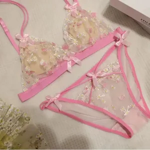 여성을위한 섹시한 레이스 Bralette 세트 삼각형 컵 무선 편안한 속옷 란제리
