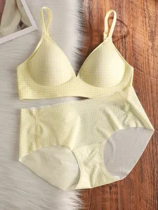 Braletă elegantă, fără cusuri, cu bust mic, cu bretele subțiri reglabile, anti-scădere, ajustabile fără sârme, ajustare confortabilă, set de sutien de susținere ușoară din Marea Britanie