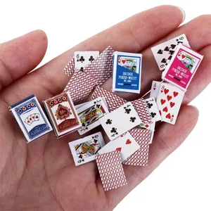 Potřeby Domů Dekorace Mini pokerové karty Miniatura Hrací pokerové karty Miniaturní hry Poker Mini hrací karty